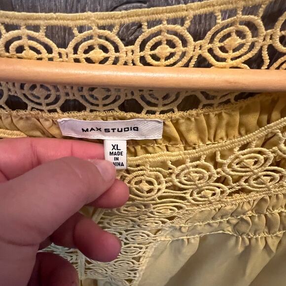 Max Studio Yellow Lace Flowy Blouse - Picture 2 of 7